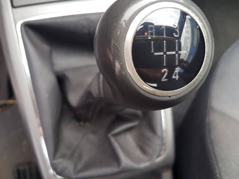 opel astra h berlina del año 2006