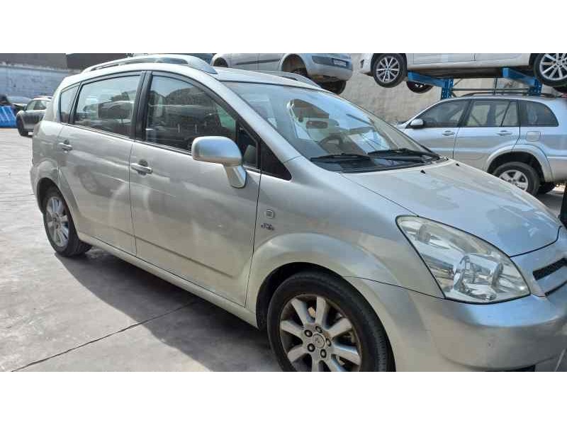 toyota corolla verso (r1) del año 2005