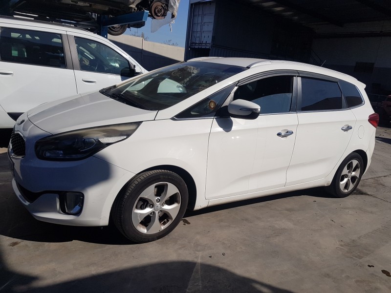 kia carens ( ) del año 2015