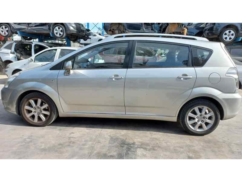 toyota corolla verso (r1) del año 2005