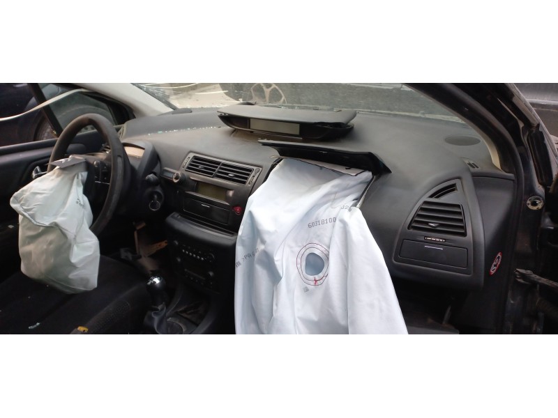 citroen c4 berlina del año 2007