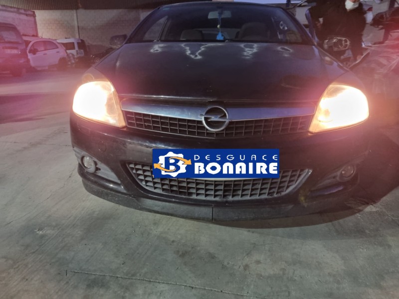 opel astra gtc del año 2008