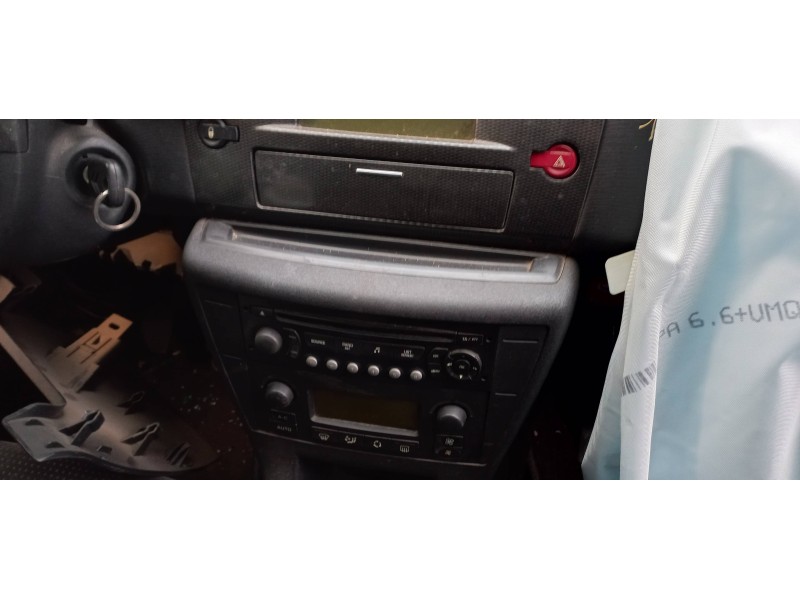 citroen c4 berlina del año 2007