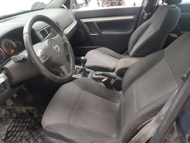 opel vectra c berlina del año 2007