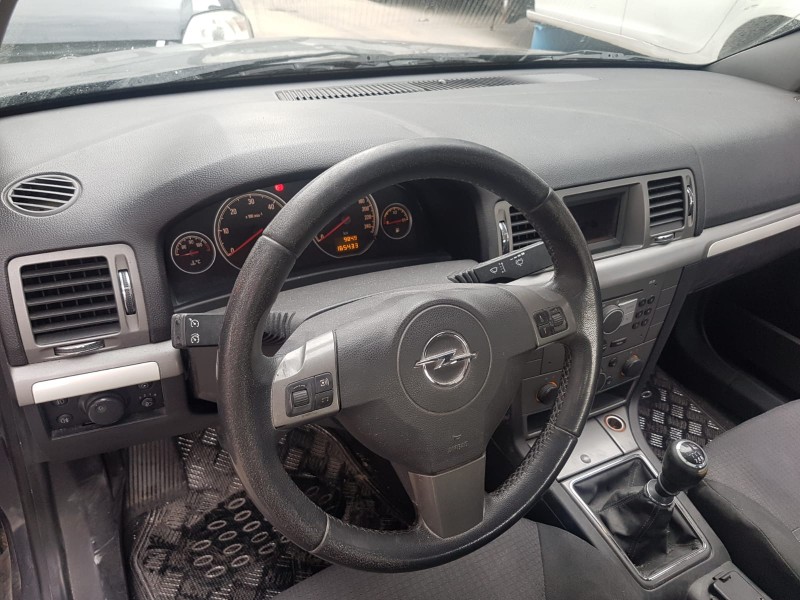 opel vectra c berlina del año 2007