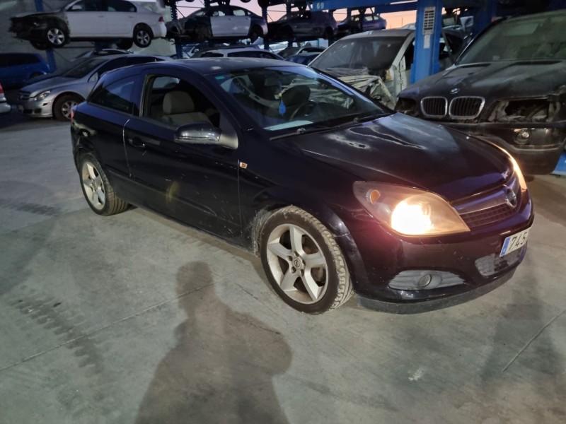 opel astra gtc del año 2008