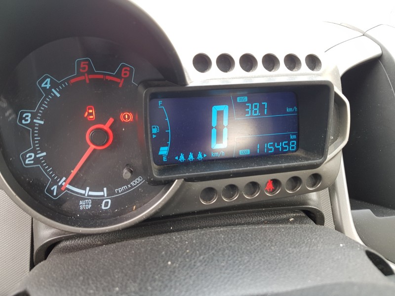 chevrolet aveo berlina hatchback del año 2012