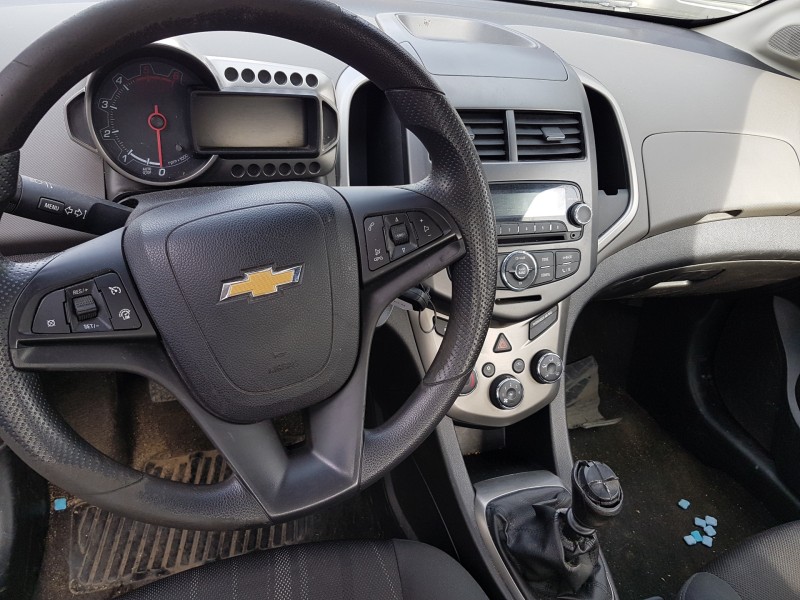 chevrolet aveo berlina hatchback del año 2012