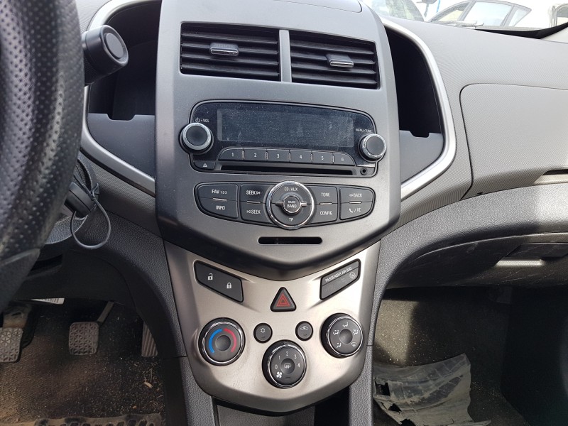 chevrolet aveo berlina hatchback del año 2012