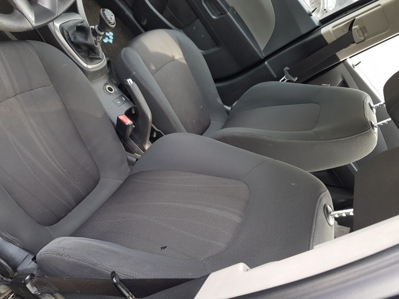 chevrolet aveo berlina hatchback del año 2012