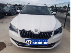 skoda superb combi (3v5) del año 2016