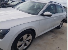 skoda superb combi (3v5) del año 2016 2