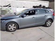 volvo v40 del año 2019 2