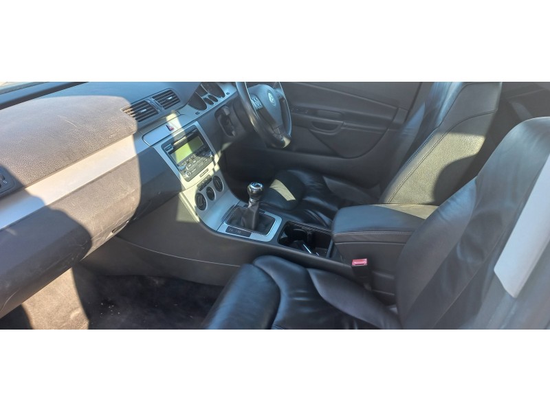 volkswagen passat variant (3c5) del año 2007