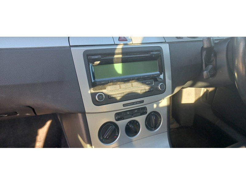 volkswagen passat variant (3c5) del año 2007