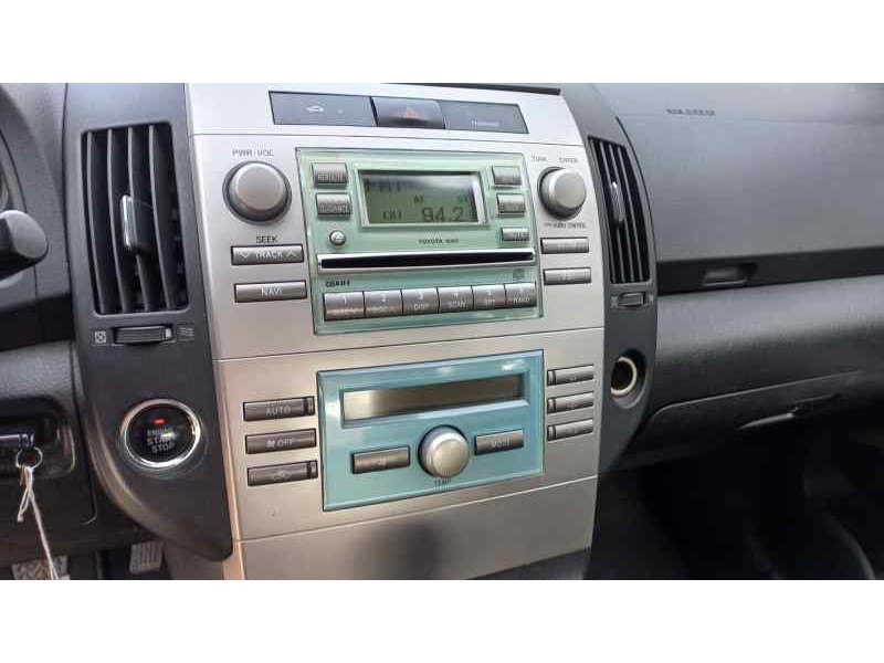 toyota corolla verso (r1) del año 2005