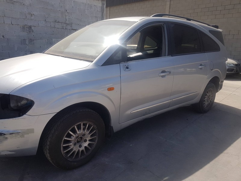 ssangyong rodius del año 2005