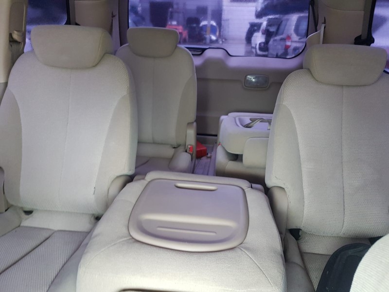 kia carnival del año 2006