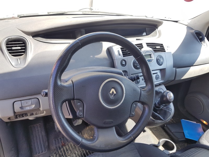 renault scenic ii del año 2007