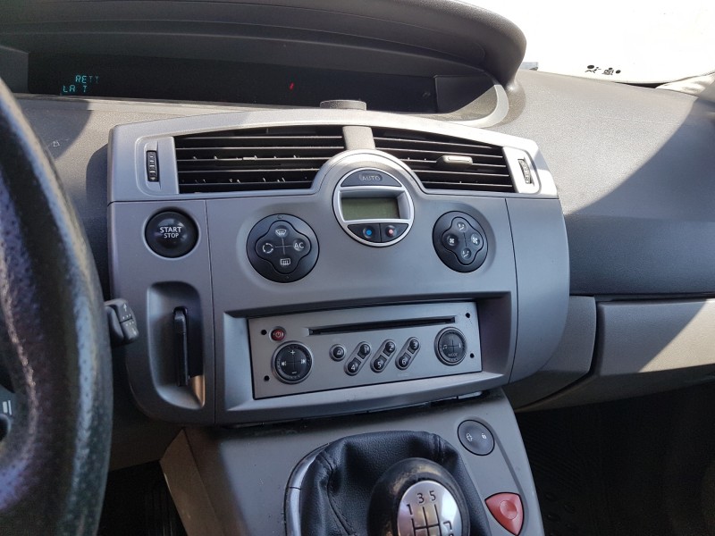 renault scenic ii del año 2007