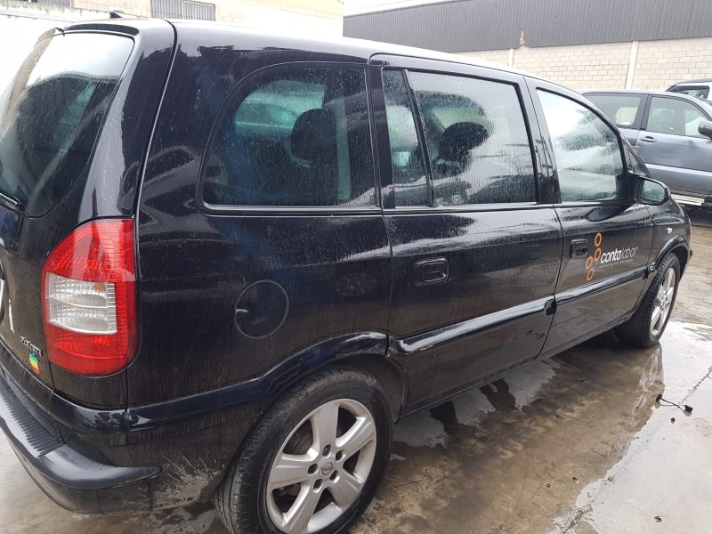 opel zafira a del año 2004