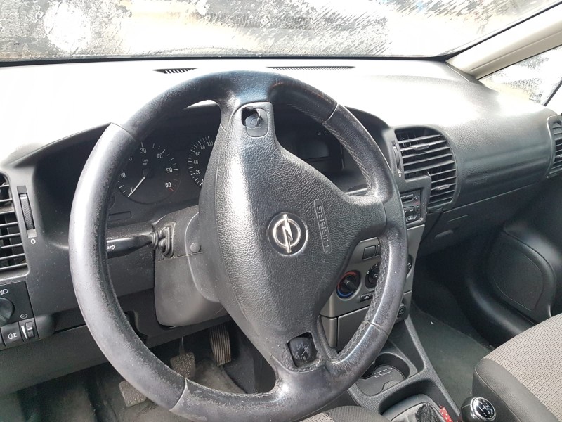 opel zafira a del año 2004
