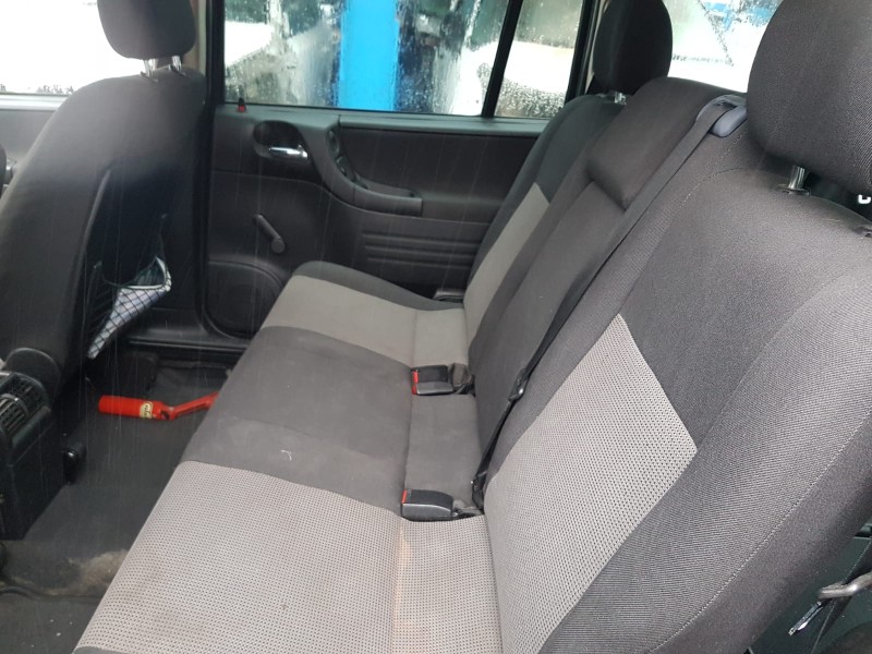 opel zafira a del año 2004