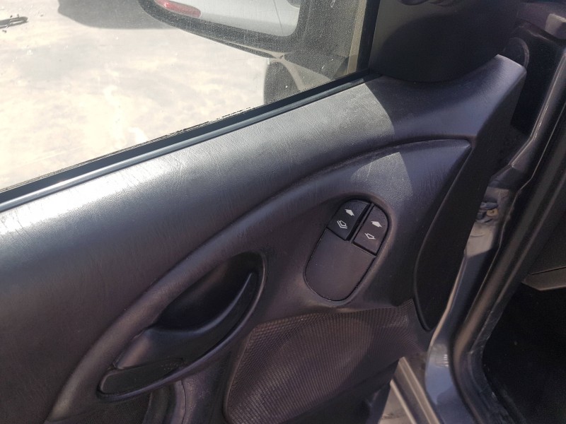 ford focus berlina (cak) del año 2016