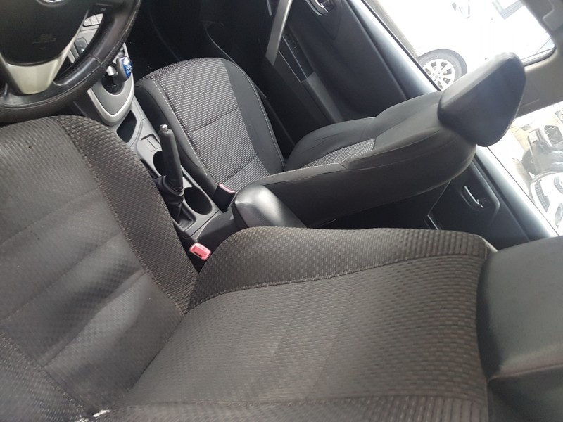 toyota auris touring sports (e18) del año 2014