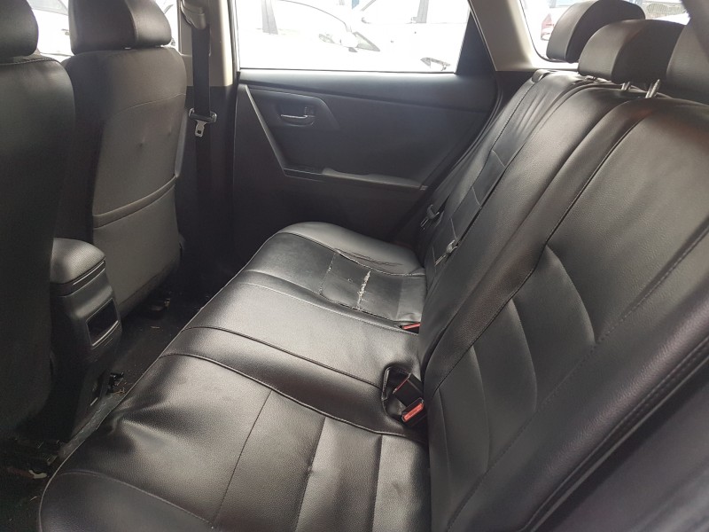 toyota auris touring sports (e18) del año 2014