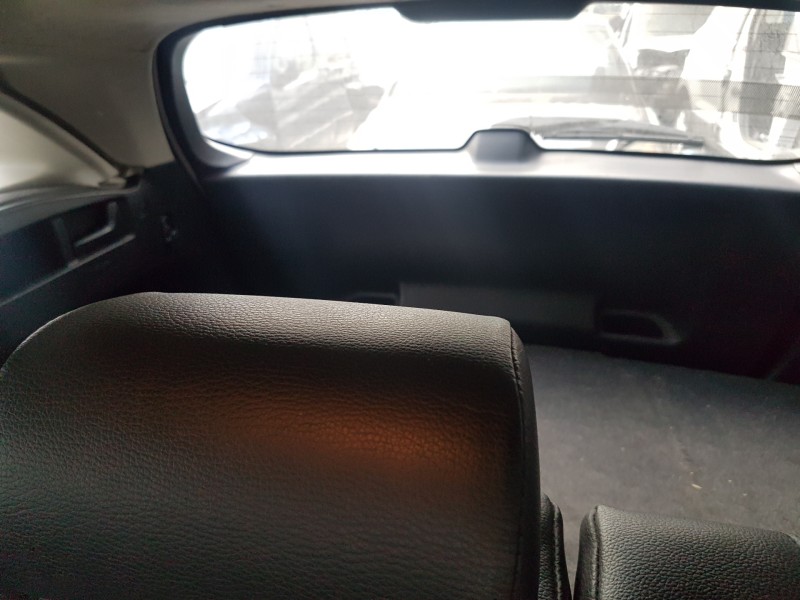 toyota auris touring sports (e18) del año 2014