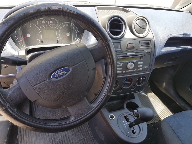 ford fiesta (cbk) del año 2006