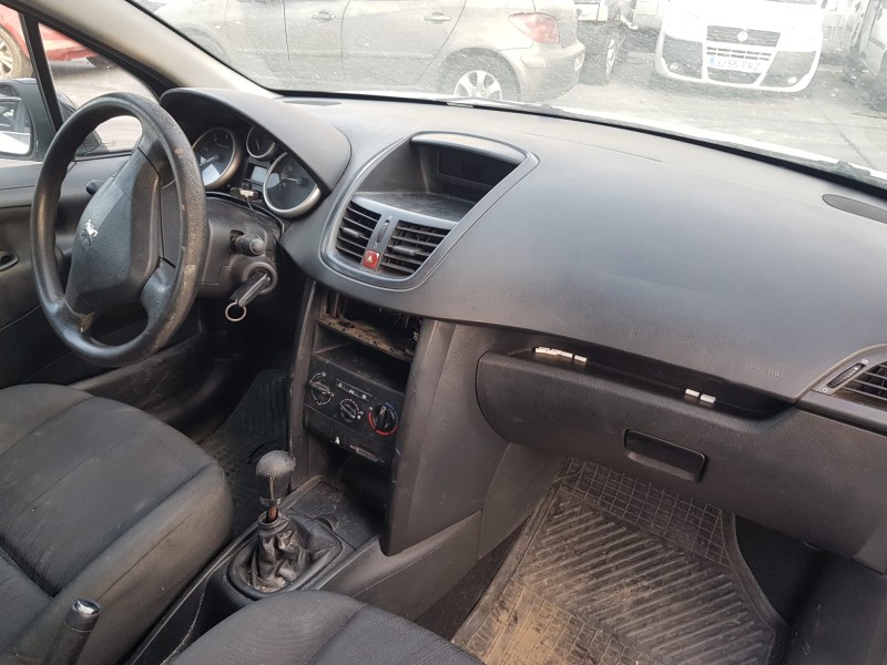 peugeot 207 del año 2007