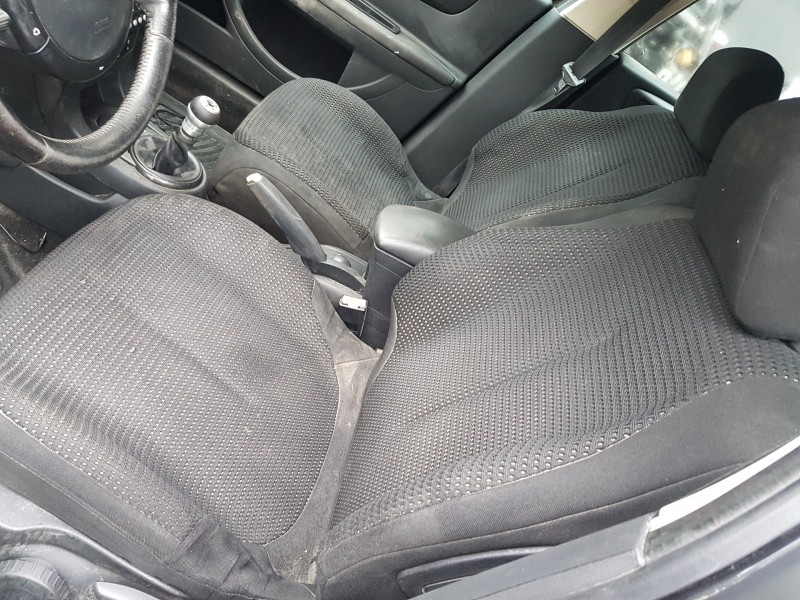 citroen c4 berlina del año 2006