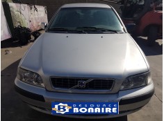 volvo s40 berlina del año 2002