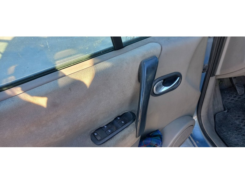 renault scenic ii del año 2005