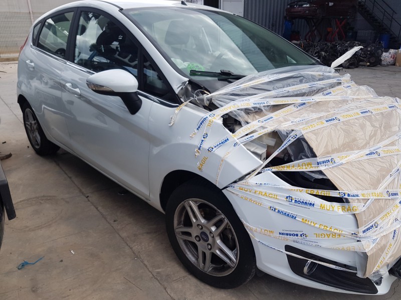 ford fiesta (ccn) del año 2014