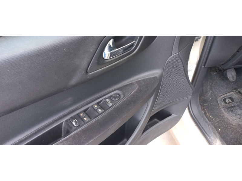 citroen c4 berlina del año 2004