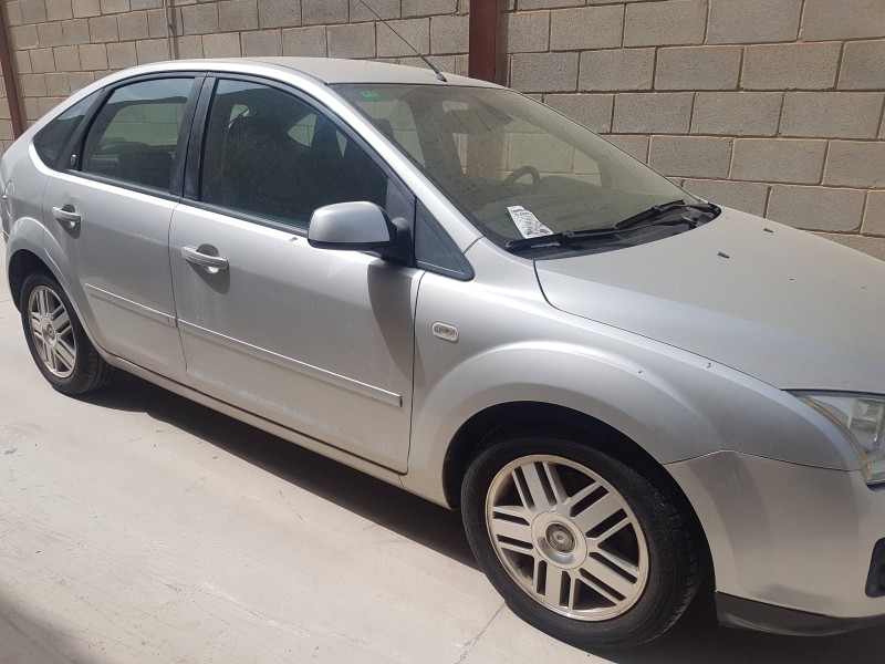 ford focus berlina (cap) del año 2005