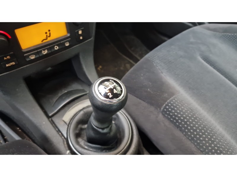 citroen c4 berlina del año 2004