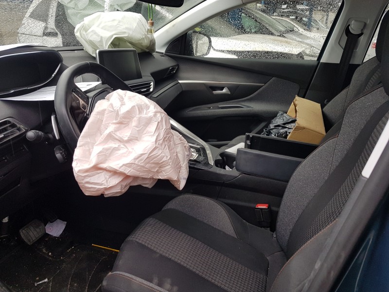 peugeot 5008 del año 2019