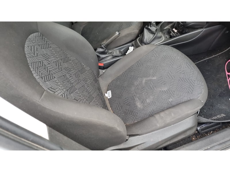 opel corsa e del año 2018