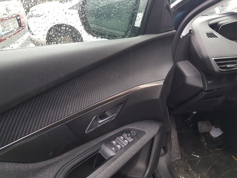 peugeot 5008 del año 2019