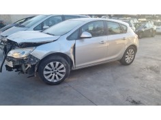 opel astra j lim. del año 2010 2