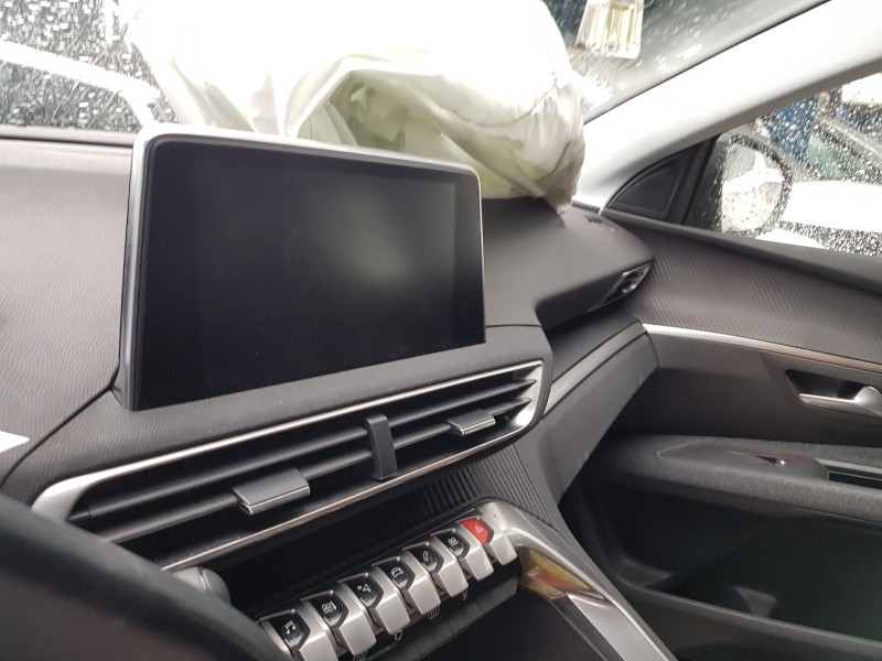 peugeot 5008 del año 2019