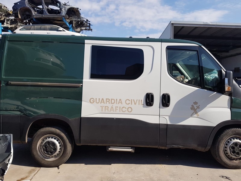 iveco daily caja cerrada del año 2016