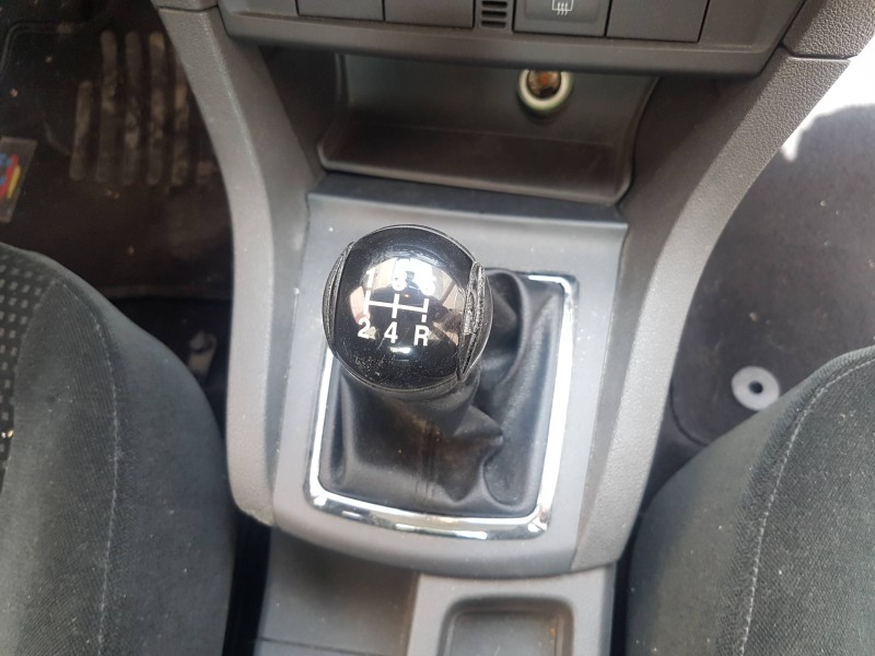 ford focus berlina (cap) del año 2005