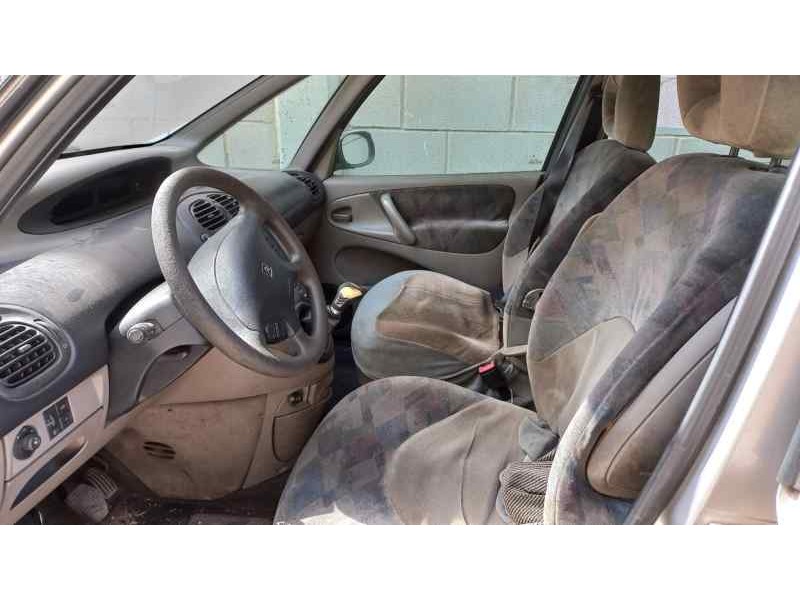 citroen xsara picasso del año 2000