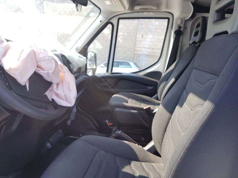 iveco daily caja cerrada del año 2016