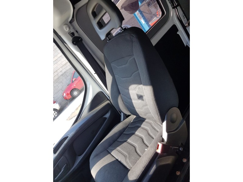 iveco daily caja cerrada del año 2016